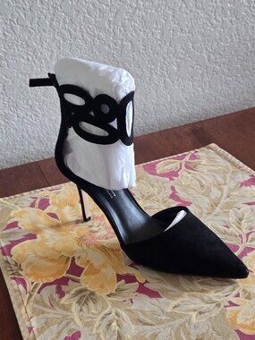 Daya by Zendaya Kanona black heels